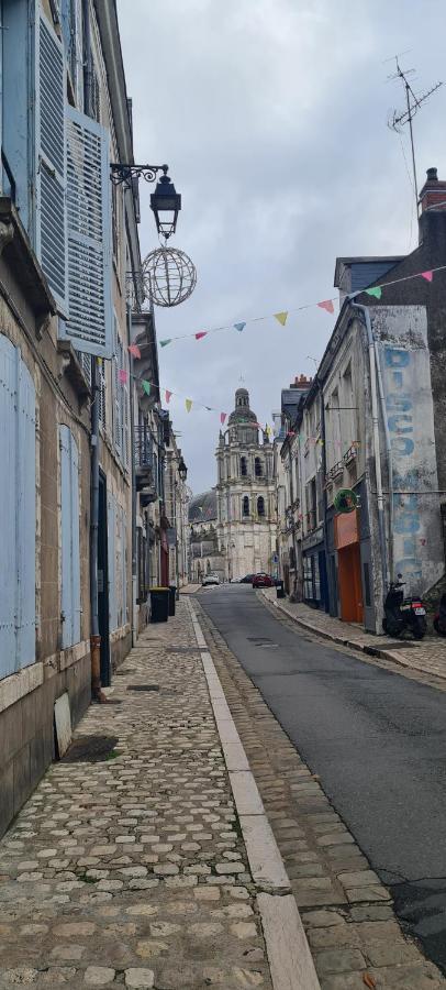 Studio 4 Personnes Aux Pieds Du Chateau De Blois Avec Experience De Dormir Sous Les Aurores Boreales 外观 照片