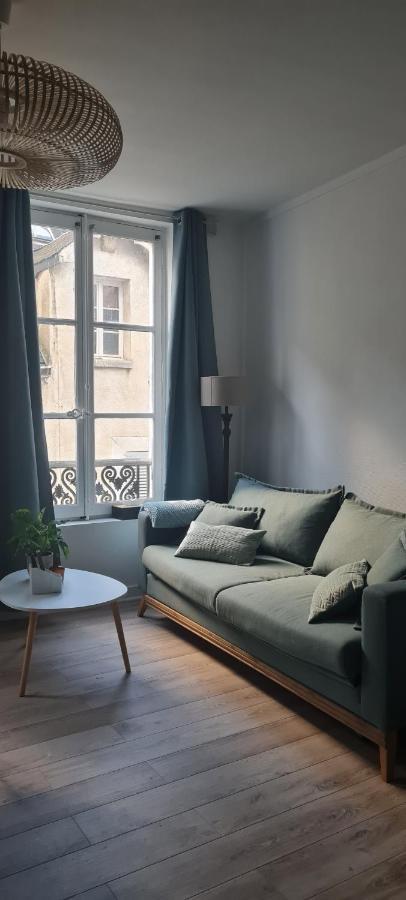 Studio 4 Personnes Aux Pieds Du Chateau De Blois Avec Experience De Dormir Sous Les Aurores Boreales 外观 照片