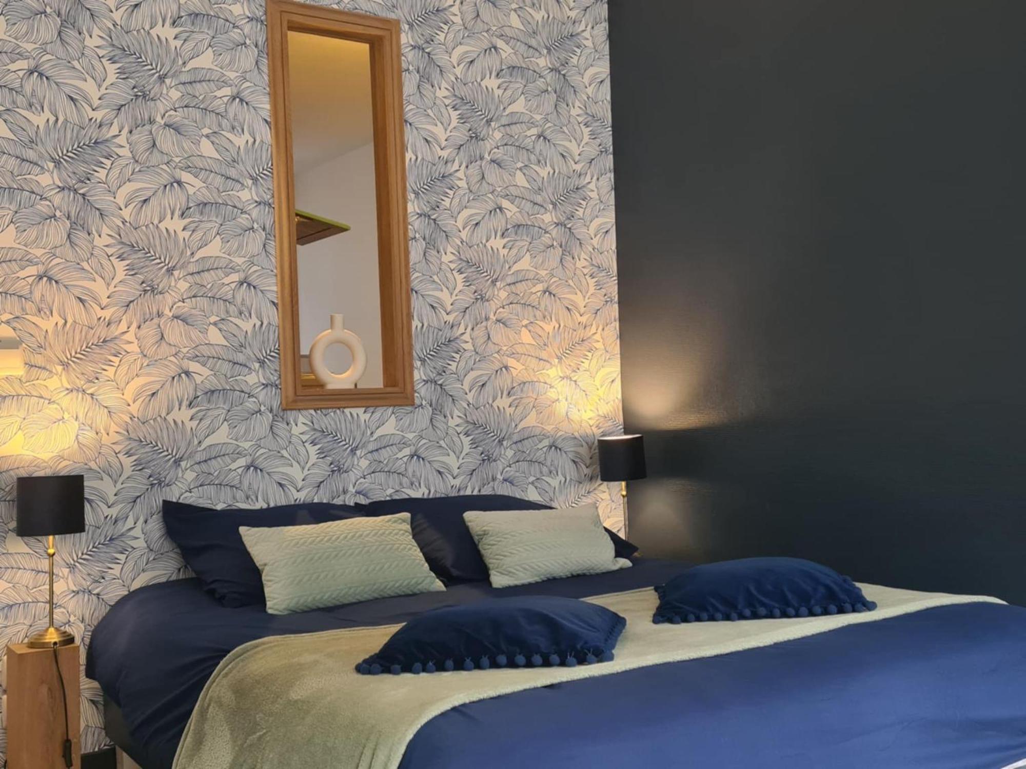Studio 4 Personnes Aux Pieds Du Chateau De Blois Avec Experience De Dormir Sous Les Aurores Boreales 外观 照片